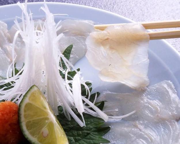 河豚生魚片